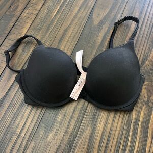 NWT Victoria's Secret push up Black Bra